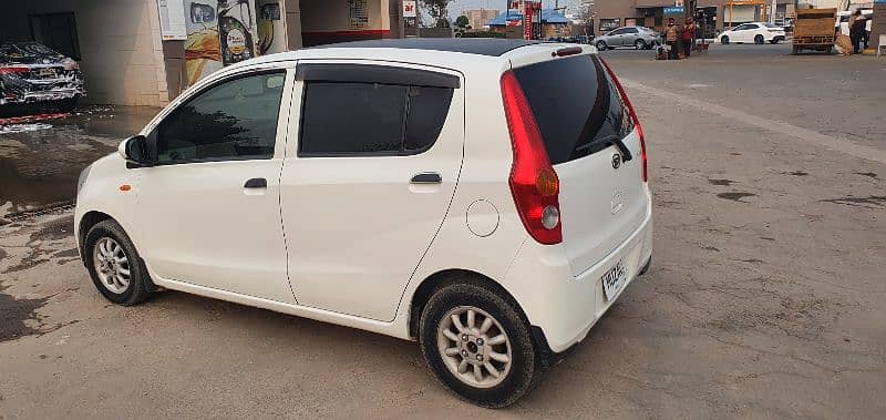 Daihatsu Mira 2012 2