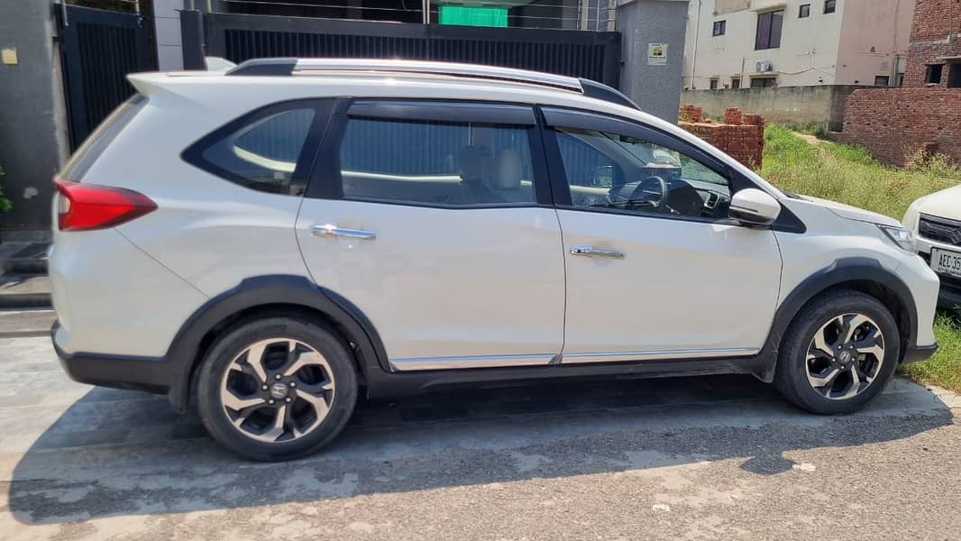 Honda BR-V CVT S 1.5L 2022 Model 3