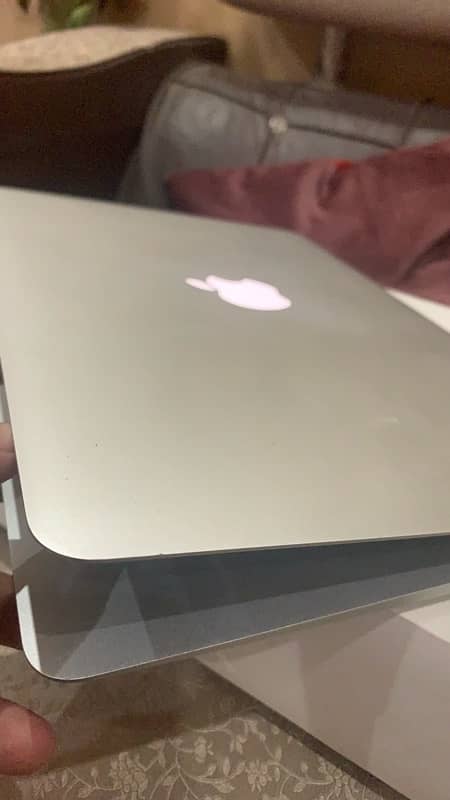 MACBOOK 2017 AIR WITH BOX 1