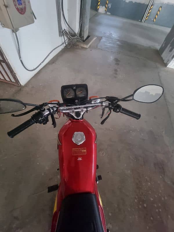 Honda CG 125 in brand new condition 7