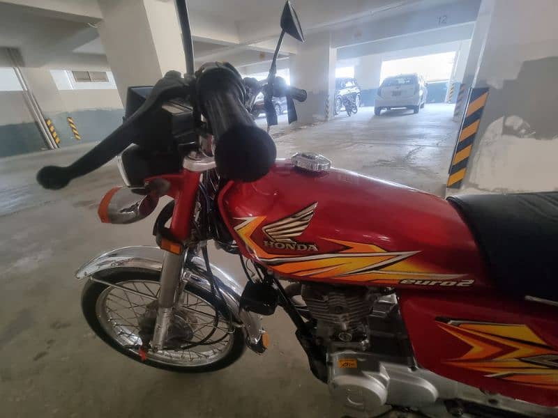 Honda CG 125 in brand new condition 8