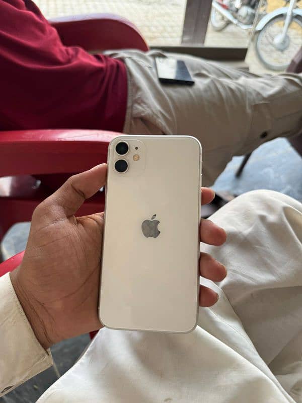 iphone 11 64Gb 3