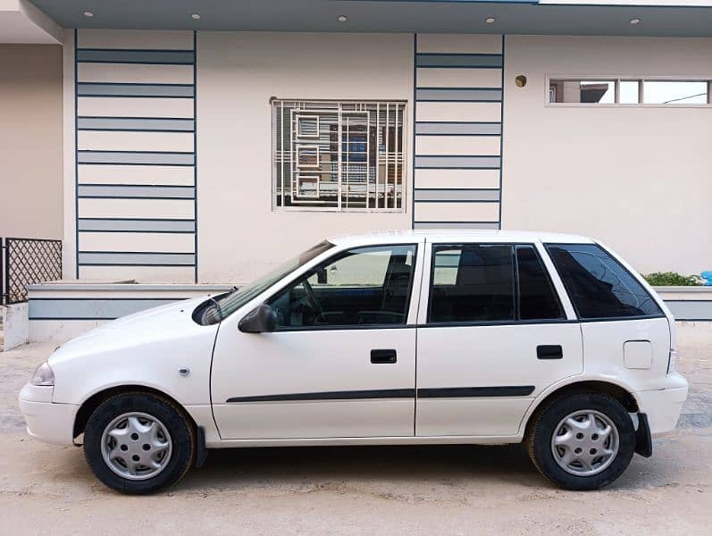 Suzuki Cultus Euro II Model 2015 4