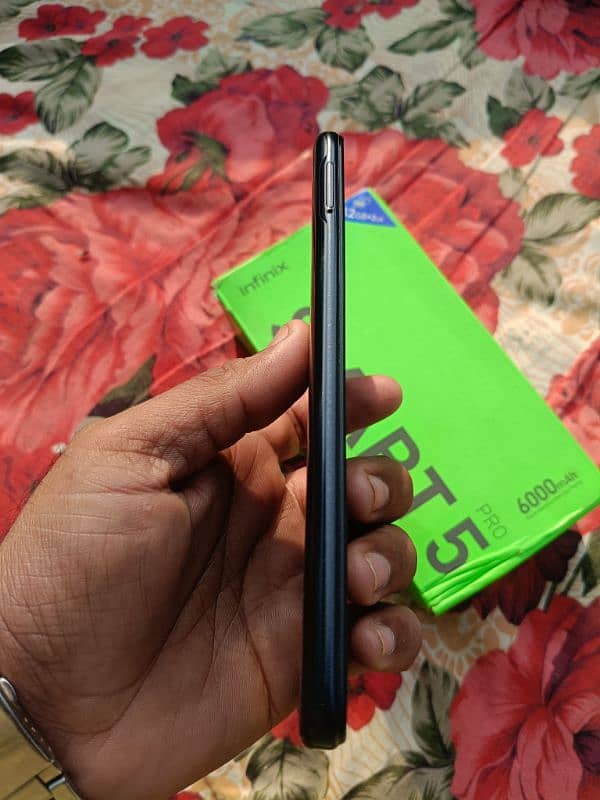 Infinix Smart 5 Pro 2GB Ram 32GB Rom 8