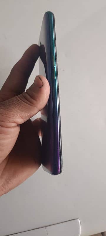 Oppo Reno 2f 8gp 128gp box sath hai 6