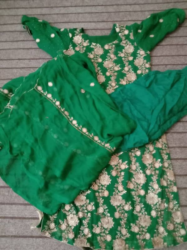 preloved dresses in good condition 10/10 0