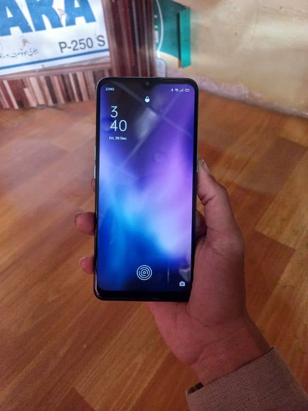 OPPO f15 1