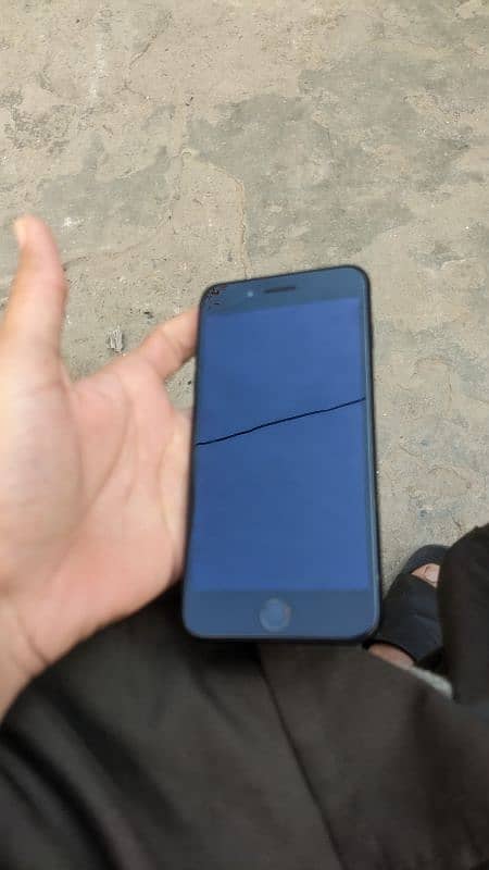 iphone 7 plus (128gb) PTA 7