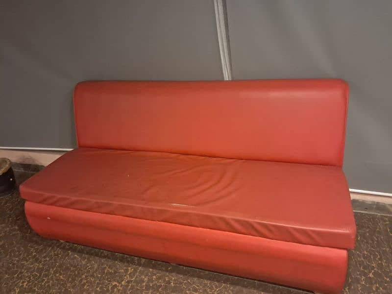 8 seater office sofa for sale in throwing price 0