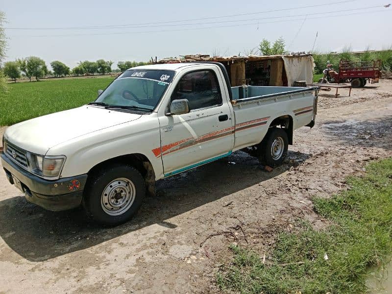 Toyota Hilux 2002 6