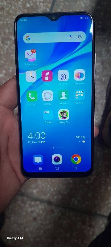 Vivo y19 4gb Ram and 128 GB Rom fast chargeing 3