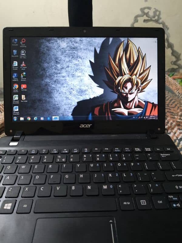 Acer 0725 condition 10/8 4gb ram 460 gb hard 1