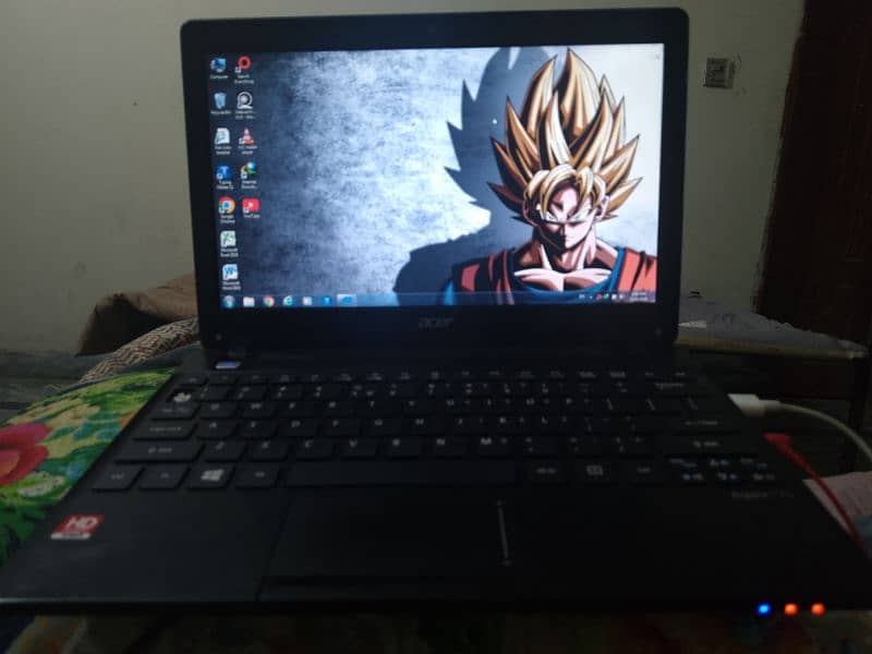 Acer 0725 condition 10/8 4gb ram 460 gb hard 2