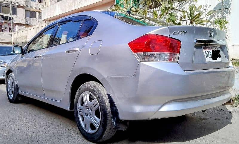 Honda City IVTEC 2013 almost original 9