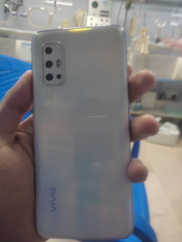 vivo v17 1