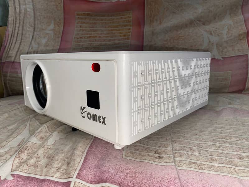 Comex 4K Projector 3