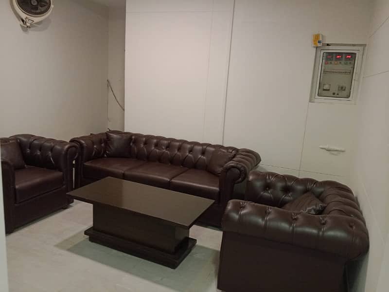 Gulberg Furnished Office MM Alam Road 7