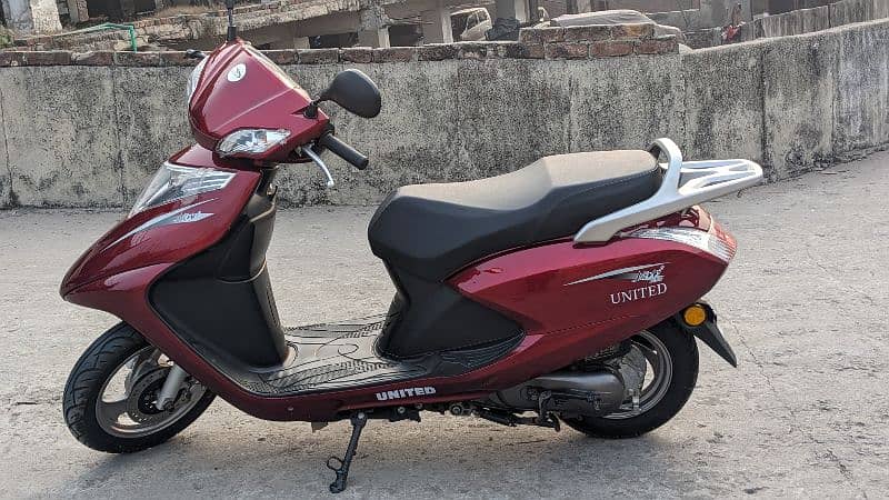 UNITED SCOOTY 100cc 3