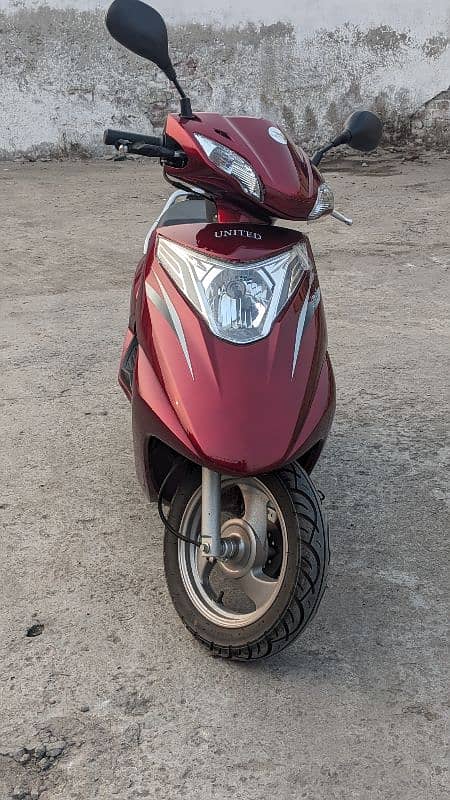 UNITED SCOOTY 100cc 10