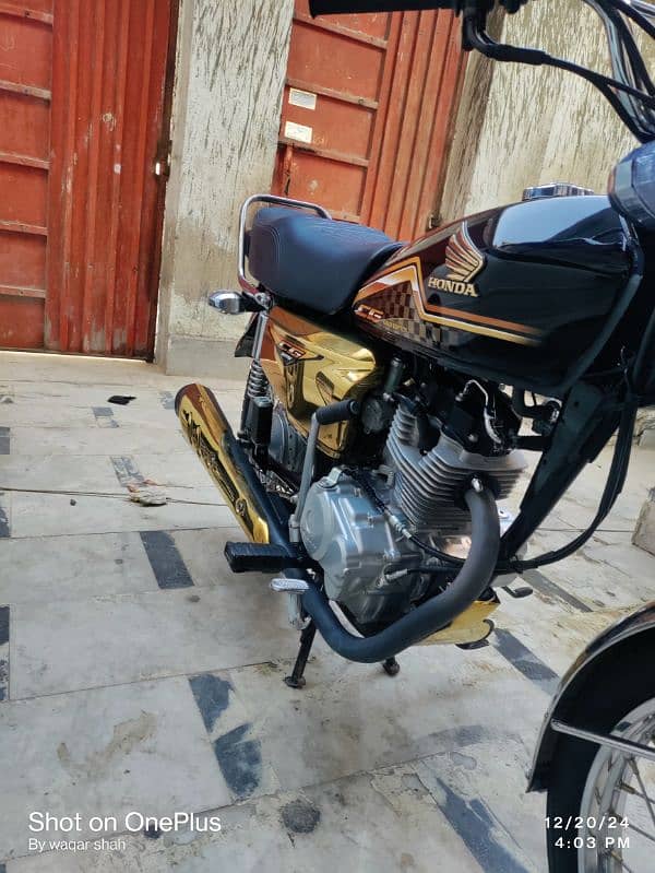 MY CG SE 125 GOLDEN EDITION 10