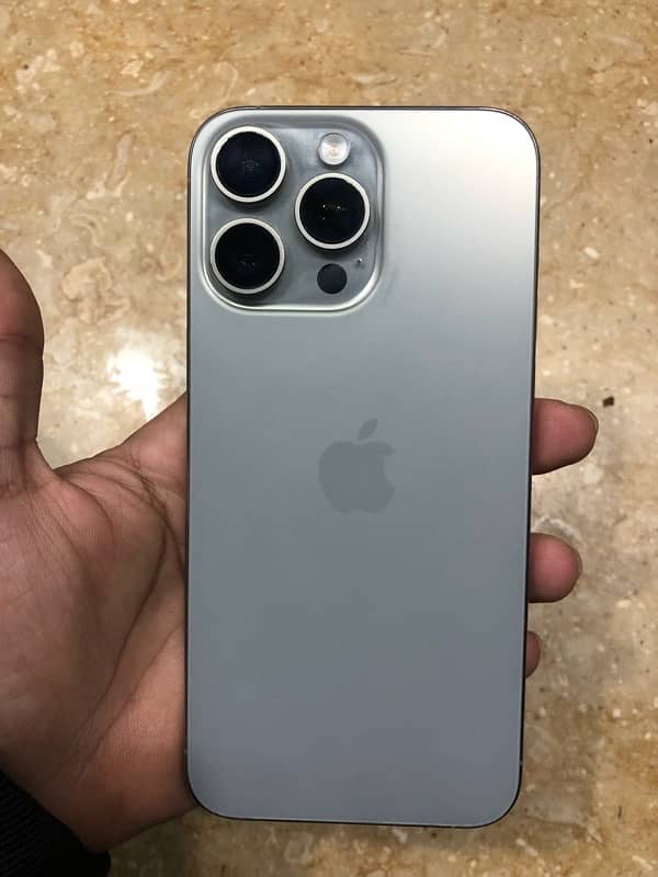 Iphone 15 pro max 0