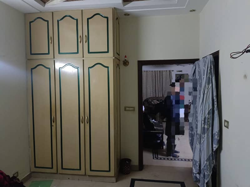 5 Marla 1st Floor Available For Rent (Islam Nagar) 1