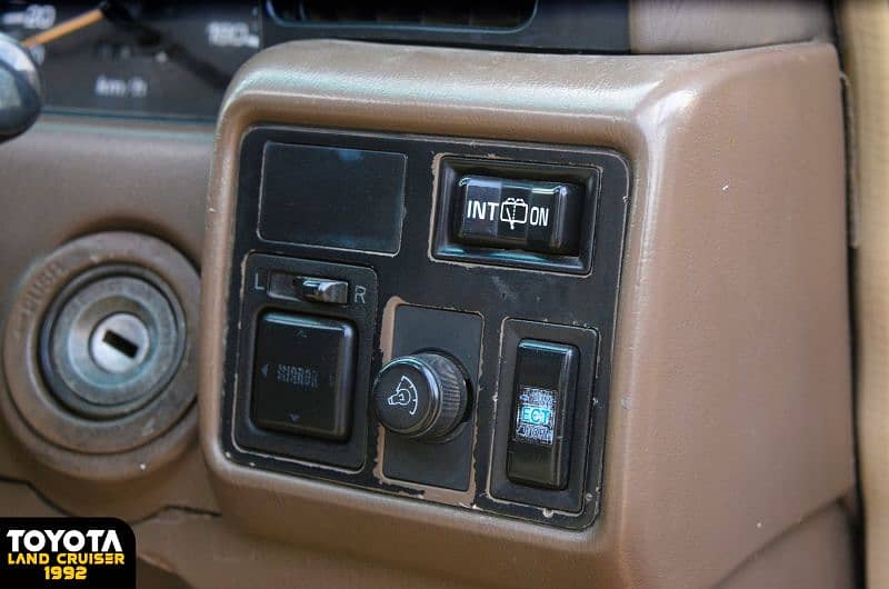 Toyota Land Cruiser 1992 14