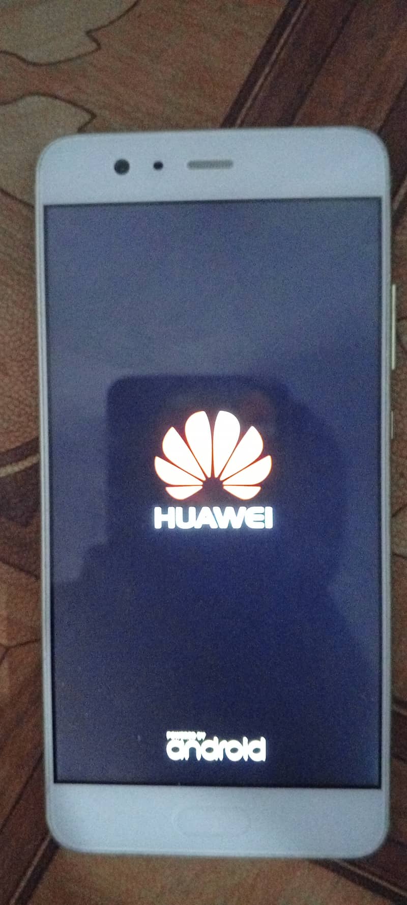 Huawei P10 plus,6 gb ram and 128 gb rom 1