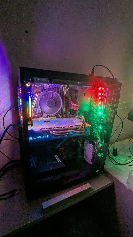 Gaming Pc with 40 inch LED 4