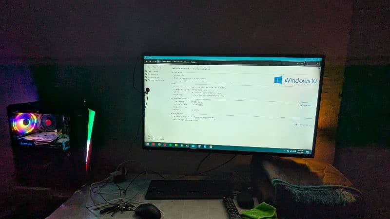 Gaming Pc with 40 inch LED 5