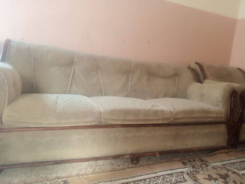 5 seater sofa set good condition 1