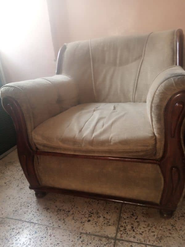 5 seater sofa set good condition 3