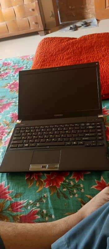 Toshiba Portege i5 Laptop 3