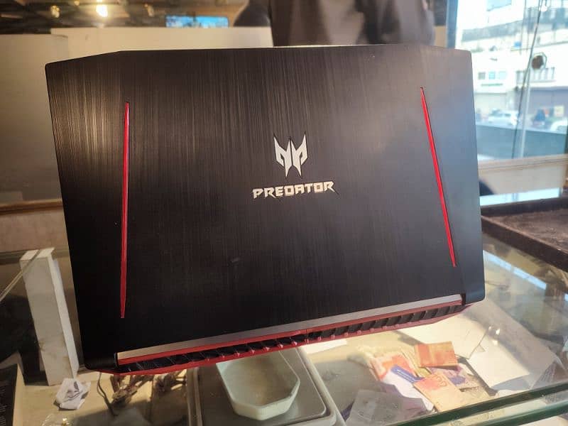 Acer predator Helios 300 core i7, Gtx 1060 1