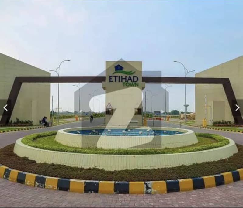 5 MARLA RESIDENTIAL PLOTS OF PREMIER ENCLAVE OF ETIHAD TOWN PHASE-1 AVAILABLE ON 2 YEARS INSTALMENT PLAN 0