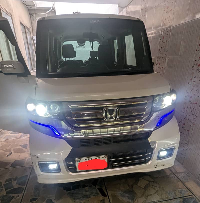 Honda N Box Custom 2016/2019 9