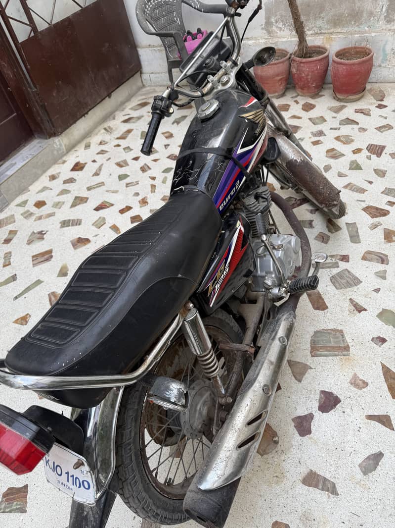 Honda CG 125 2016 1