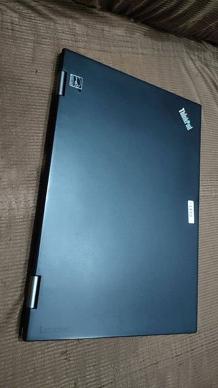 Lenovo ThinkPad X1 yoga (2-in-1) 4