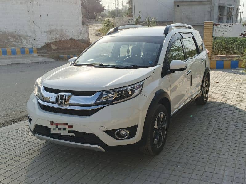 Honda BR-V S 2018 1