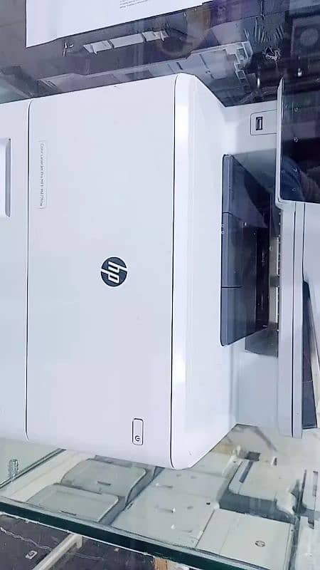 HP COLOR LASER JET PRINTERS 1