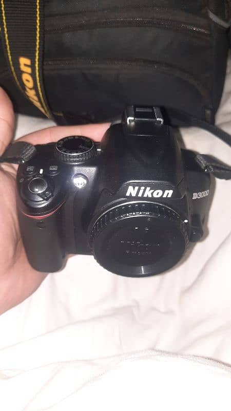 DSLR D3100 urgent sale 0