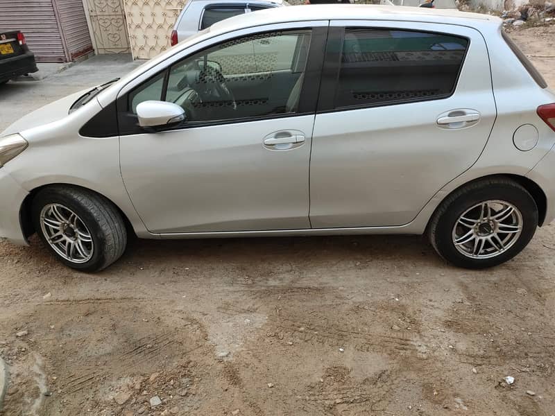 Toyota Vitz 2012 2