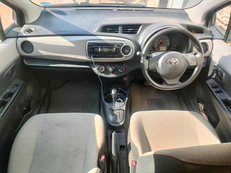 Toyota Vitz 2012 6