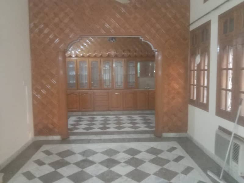 Double storey House available for rent Commerical use in satellite town 6