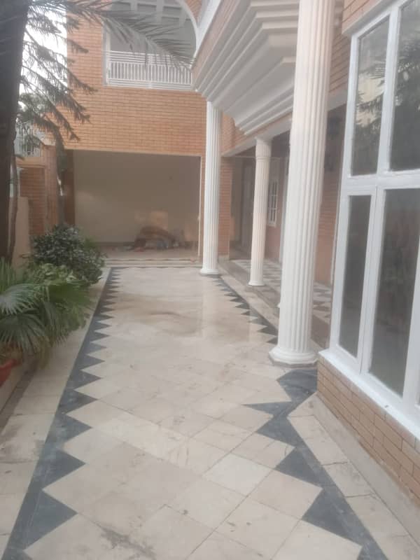 Double storey House available for rent Commerical use in satellite town 9