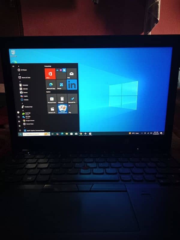 Lenovo laptop core i8 generation pen and touch screen 3