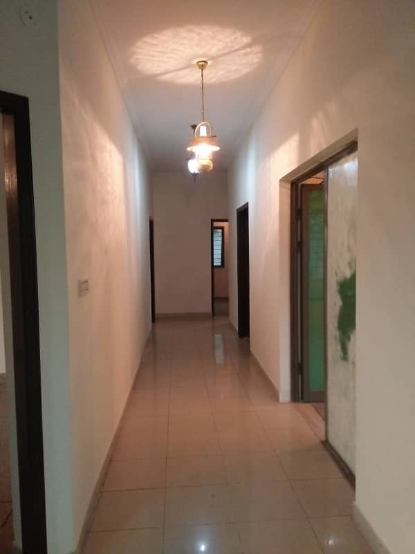 10 Marla 05 Bedroom House Available For Rent In Askari-10 Sector-C Lahore Cantt 32