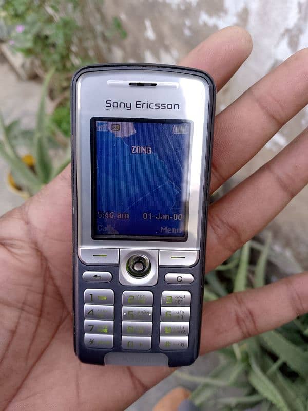 Sony Ericsson k320i 3