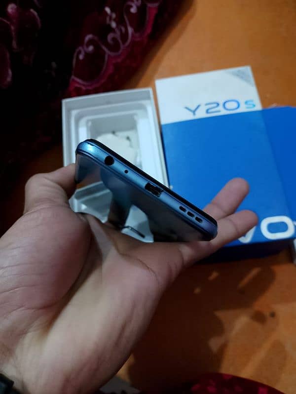 vivo y 20 s 7