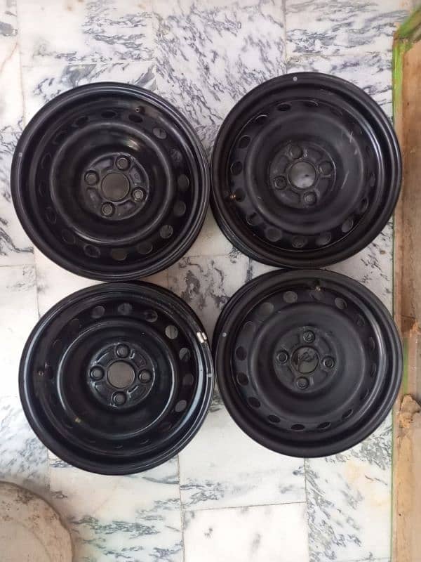 Toyota Yaris 22 Japanese wheel and cup 14 inch 1